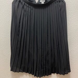 New with tag j crew black skirt